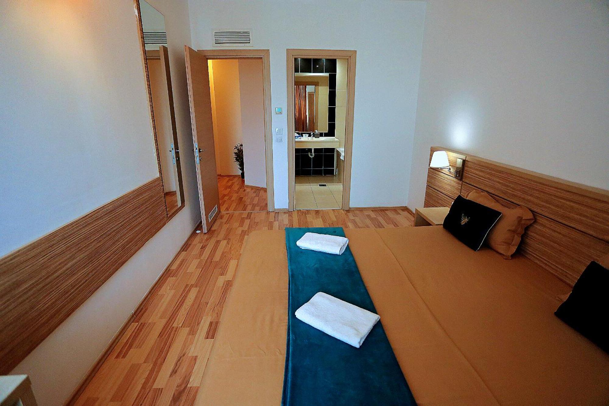 Cataleya Suites Aparthotel Bucarest Exterior foto